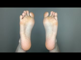 jennaize asmr positive affirmations - but with my feet | custom video